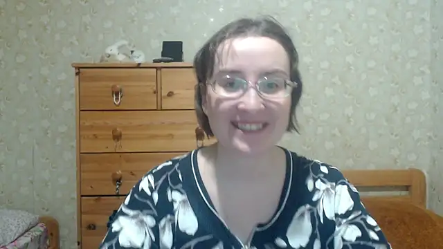 Smart Rose online show from March 2026 07:17:01 PM