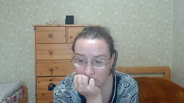 Snapshot of Smart_Rose chatting on September 2025 12:33:01 PM Smart Rose online show from September 2025 12:33:01 PM