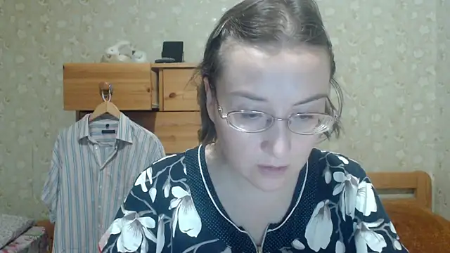 Smart Rose online show from March 2026 07:49:01 PM