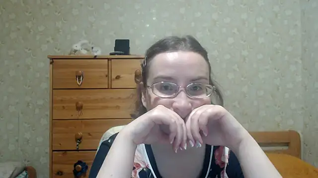 Smart Rose online show from April 2026 06:14:02 PM