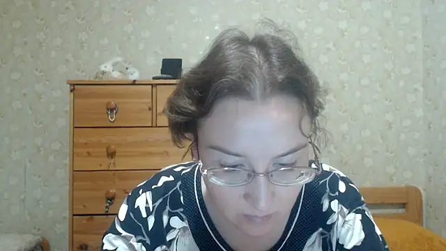 Smart Rose online show from April 2026 04:43:02 PM