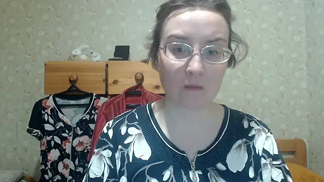 Smart Rose online show from April 2026 07:29:02 PM