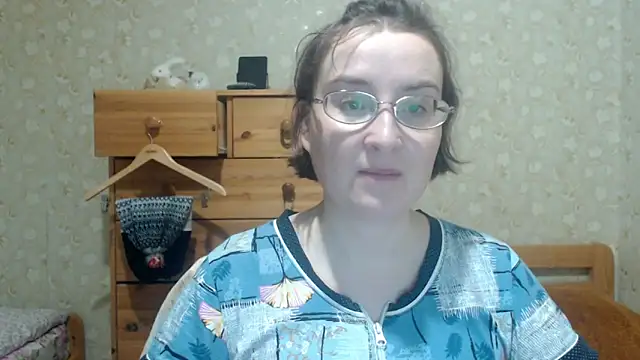 Smart Rose online show from March 2026 06:56:01 PM