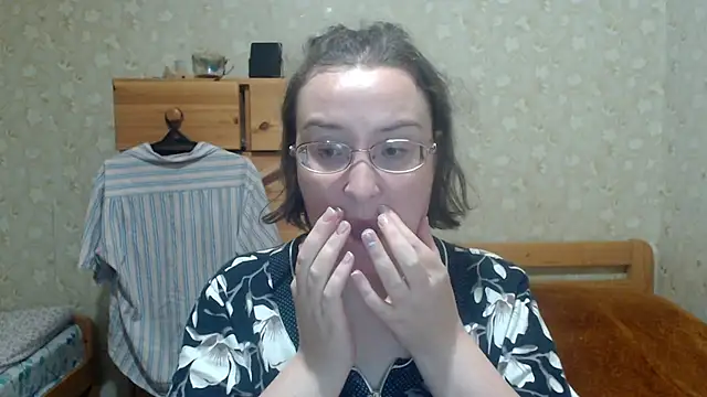 Snapshot of Smart_Rose chatting on October 2025 04:07:02 PM Smart Rose online show from October 2025 04:07:02 PM