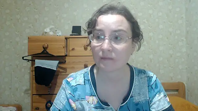 Snapshot of Smart_Rose chatting on April 2026 06:43:01 PM Smart Rose online show from April 2026 06:43:01 PM