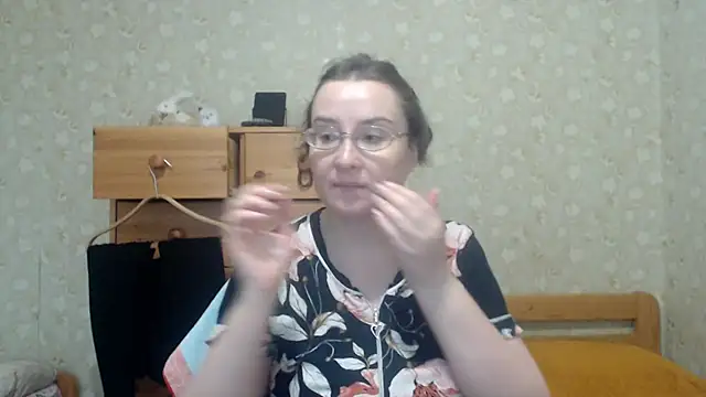 Snapshot of Smart_Rose chatting on April 2026 04:08:02 PM Smart Rose online show from April 2026 04:08:02 PM