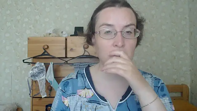 Snapshot of Smart_Rose chatting on May 2026 03:54:02 PM Smart Rose online show from May 2026 03:54:02 PM