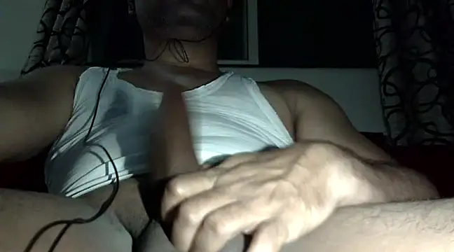 Snapshot of Blackswinger chatting on February 2025 08:36:01 PM Blackswinger online show from February 2025 08:36:01 PM
