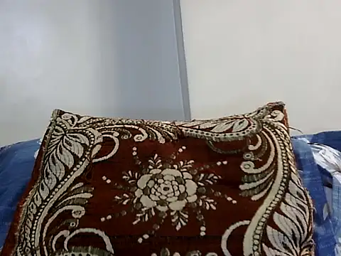 Snapshot of Blackswinger chatting on November 2025 06:06:01 AM Blackswinger online show from November 2025 06:06:01 AM