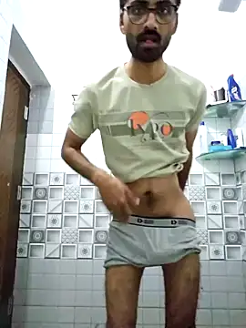 krishna8035 online show from December 2025 02:54:02 PM