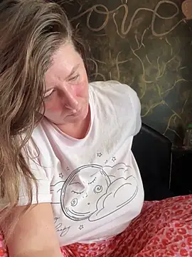 Snapshot of Natali_UA chatting on October 2025 06:36:02 AM Natali UA online show from October 2025 06:36:02 AM