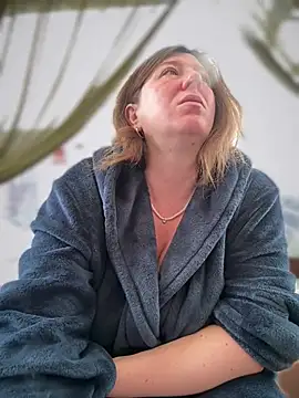 Natali UA online show from April 2026 05:25:02 AM