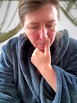 Snapshot of Natali_UA chatting on November 2025 09:24:02 AM Natali UA online show from November 2025 09:24:02 AM