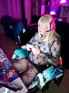 JulietteMaitresse online show from December 2025 08:36:01 PM