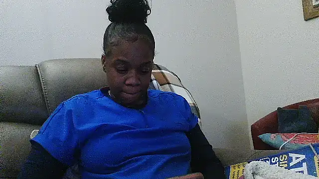 Beautifulkash online show from November 2025 01:28:02 AM