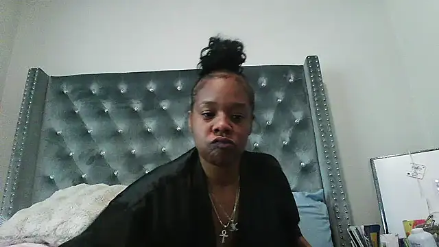 Beautifulkash online show from November 2025 03:56:01 PM