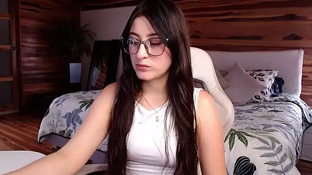 IsabelaGomez online show from December 2024 05:22:02 PM