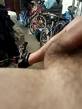 Snapshot of SignalSpeaker chatting on November 2025 11:26:02 AM SignalSpeaker online show from November 2025 11:26:02 AM