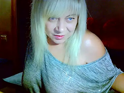 Snapshot of AgoniA7 chatting on October 2025 02:44:02 AM AgoniA7 online show from October 2025 02:44:02 AM