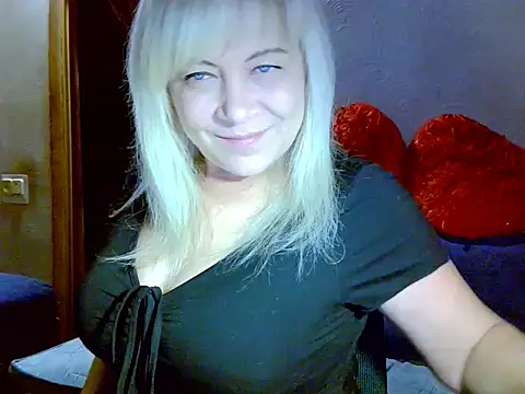 Snapshot of AgoniA7 chatting on October 2025 01:28:02 AM AgoniA7 online show from October 2025 01:28:02 AM