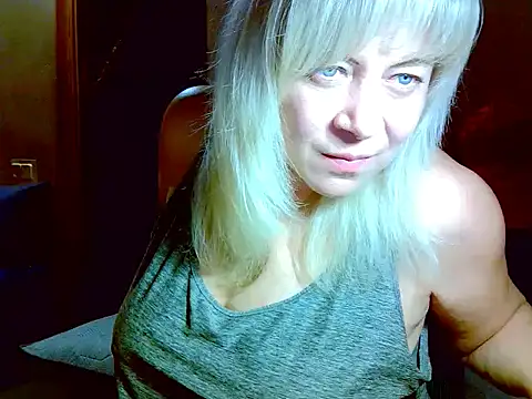 AgoniA7 online show from May 2026 06:00:02 PM