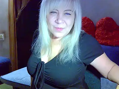 Snapshot of AgoniA7 chatting on November 2025 03:54:01 AM AgoniA7 online show from November 2025 03:54:01 AM