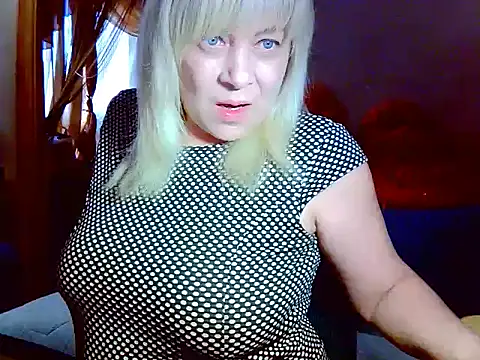 AgoniA7 online show from April 2026 03:29:01 PM