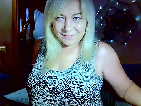 AgoniA7 online show from December 2025 07:54:02 AM