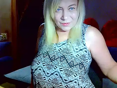 AgoniA7 online show from February 2026 06:51:01 PM