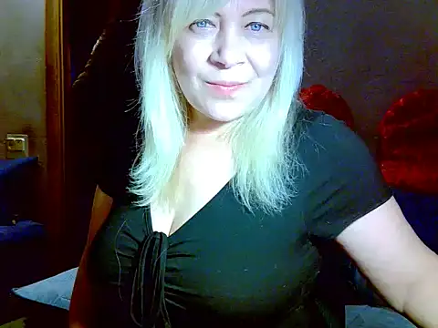 AgoniA7 online show from May 2026 06:02:01 PM