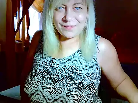 AgoniA7 online show from April 2026 06:53:02 AM