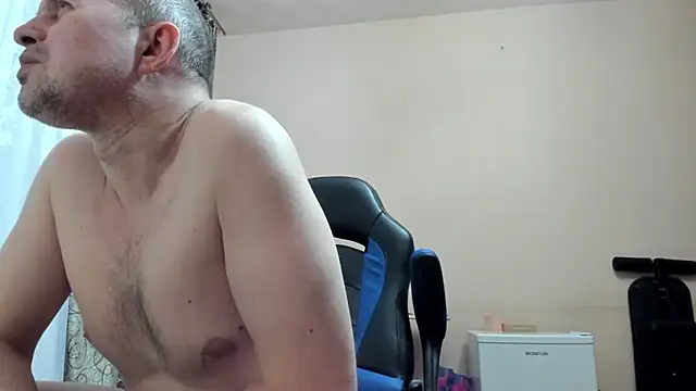 Snapshot of SanFrantsisko chatting on April 2026 04:44:02 PM SanFrantsisko online show from April 2026 04:44:02 PM