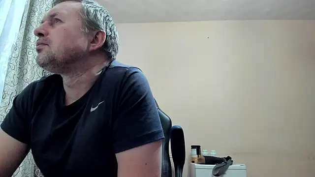 SanFrantsisko online show from February 2026 09:32:01 PM