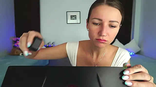 Snapshot of _Anna_Shine_ chatting on December 2024 07:07:02 AM  Anna Shine  online show from December 2024 07:07:02 AM