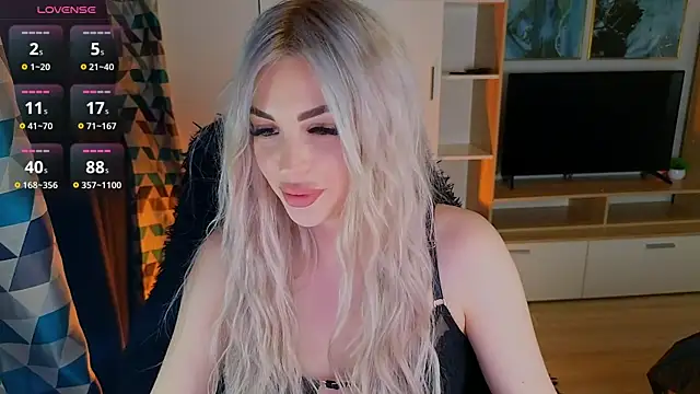 MilanaOmg online show from April 2026 08:04:02 PM