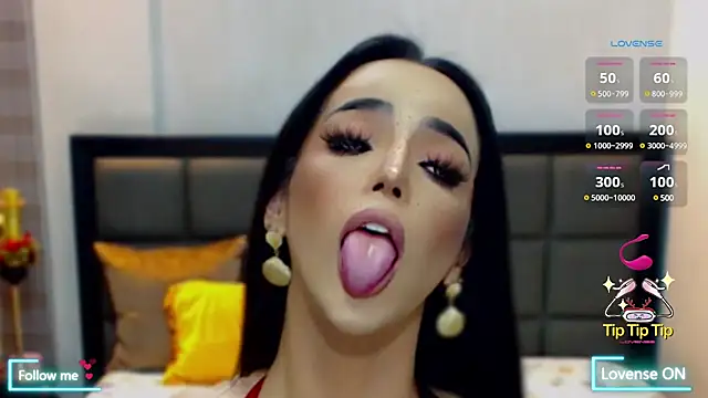 Snapshot of ThaliaSexGoddes chatting on December 2024 11:09:02 AM ThaliaSexGoddes online show from December 2024 11:09:02 AM