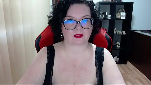 Snapshot of MissTroublle chatting on March 2025 09:40:02 AM MissTroublle online show from March 2025 09:40:02 AM