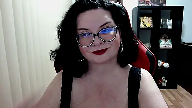 MissTroublle online show from February 2026 10:49:01 AM