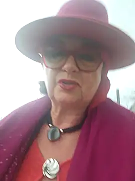 Snapshot of MucMilf59 chatting on November 2025 02:32:01 PM MucMilf59 online show from November 2025 02:32:01 PM