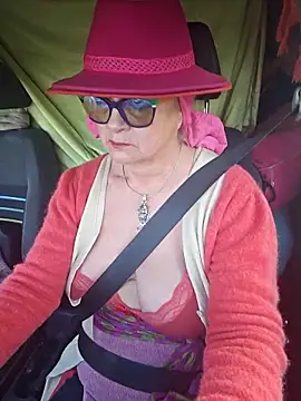 Snapshot of MucMilf59 chatting on November 2025 08:30:01 AM MucMilf59 online show from November 2025 08:30:01 AM