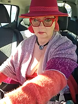 Snapshot of MucMilf59 chatting on November 2025 09:24:02 AM MucMilf59 online show from November 2025 09:24:02 AM