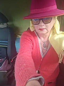 Snapshot of MucMilf59 chatting on November 2025 12:38:01 PM MucMilf59 online show from November 2025 12:38:01 PM