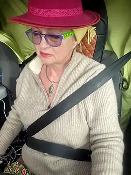 MucMilf59 online show from March 2026 08:59:02 AM