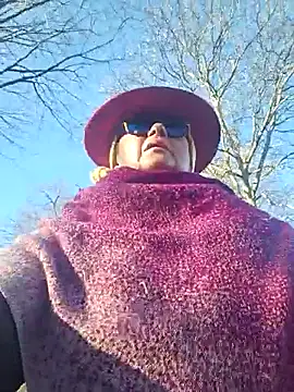 Snapshot of MucMilf59 chatting on November 2025 09:53:02 AM MucMilf59 online show from November 2025 09:53:02 AM