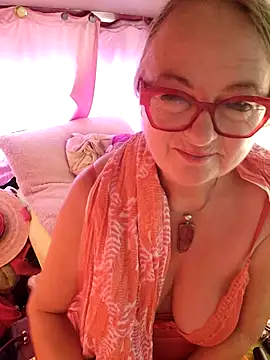 Snapshot of MucMilf59 chatting on September 2025 10:36:02 AM MucMilf59 online show from September 2025 10:36:02 AM