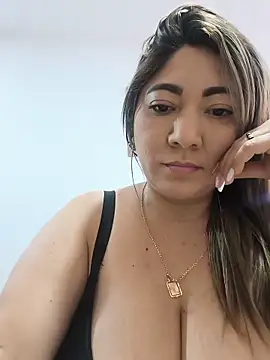 kendra fire online show from May 2026 02:13:02 PM
