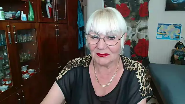 Snapshot of JenaCheim chatting on June 2026 05:46:01 AM JenaCheim online show from June 2026 05:46:01 AM