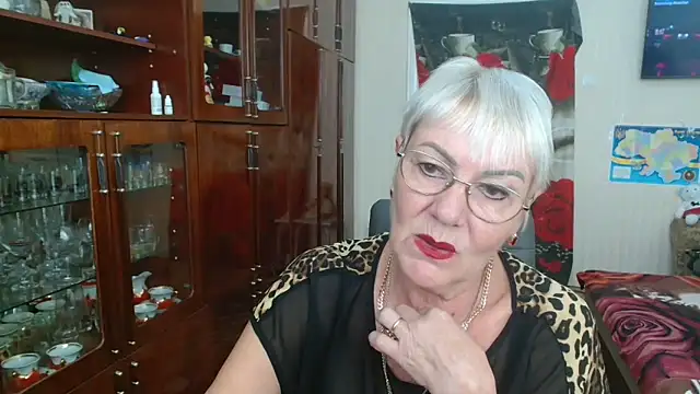 JenaCheim online show from October 2025 05:54:01 AM