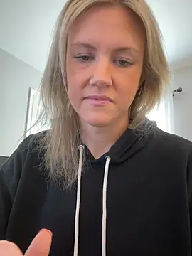 Snapshot of Kay_Cakes chatting on February 2026 05:02:02 PM Kay Cakes online show from February 2026 05:02:02 PM