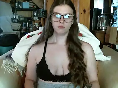 katie kitten38 online show from April 2026 01:56:02 PM